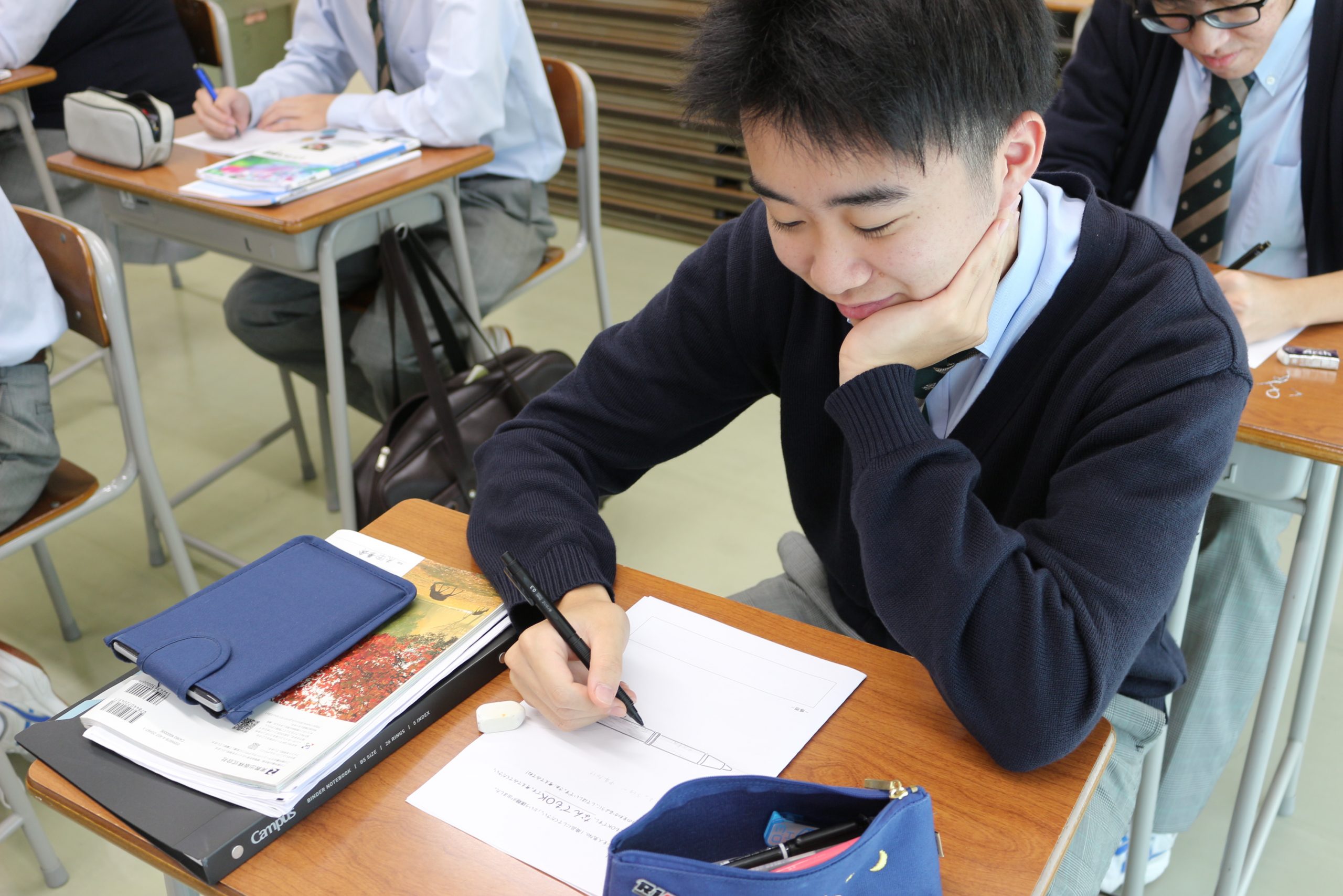 【授業】３年生の商業選択科目である「ビジネス総合」では、「転売」についての学習をおこないました。