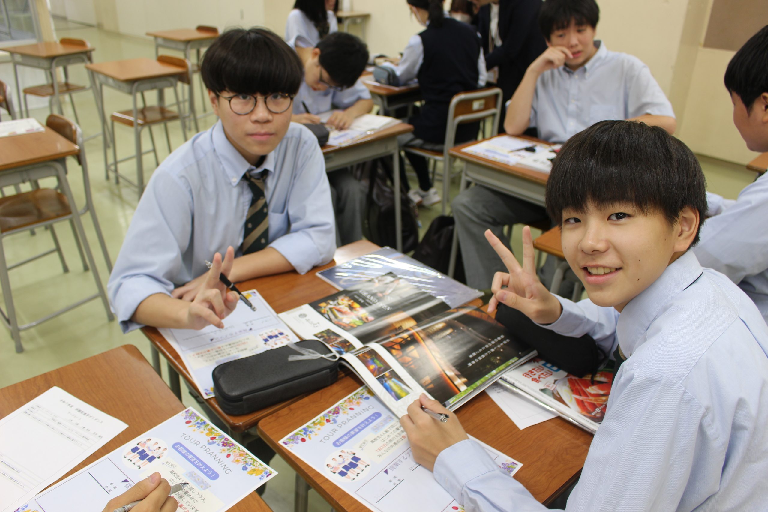 【進路】１～２学年を対象に体験型進路ガイダンスを実施しました。