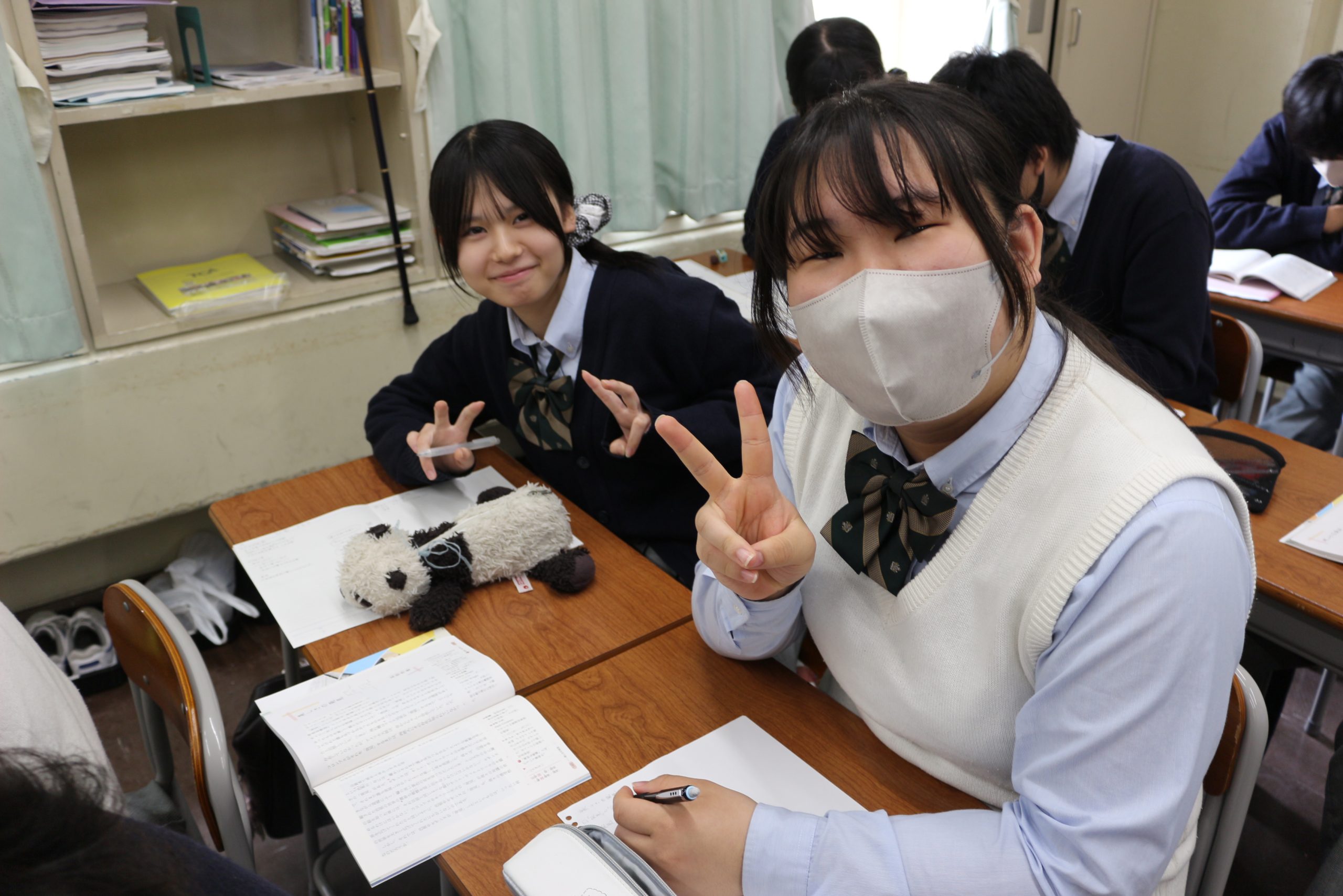 【授業】２年生科目である「現代の国語」では、本文を通して言葉の違いを学習しています。